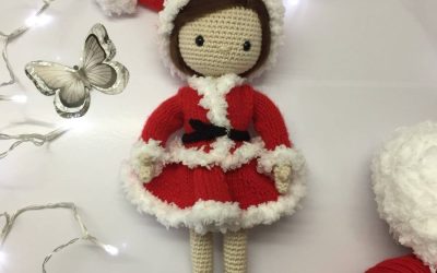 Amigurumi para navidad. Vestido de Mamá Noel para la muñeca Lau